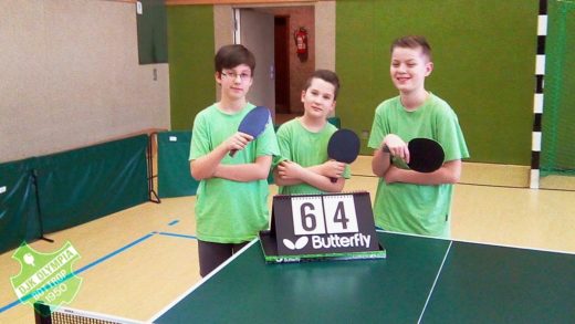 Mit einer geschlossenen Mannschaftsleistung konnte DC Dream Team Recklinghausen, wie im Vorrundenspiel, mit 6:4 Spielen besiegt werden. v. l.: Dilllon Münstermann, Filip Dziedzic und Niklas-Noel Ludwig Foto: Stefan Laagland